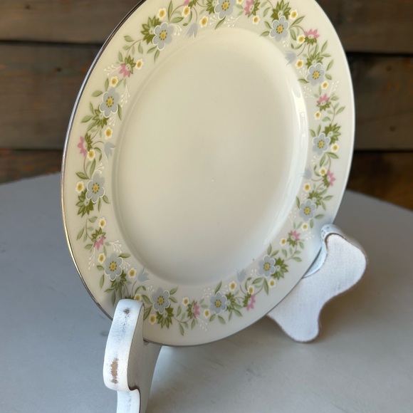 Vintage 6 inch bread plates, Set of 4, Johann Haviland, Forever Spring - Picture 8 of 8